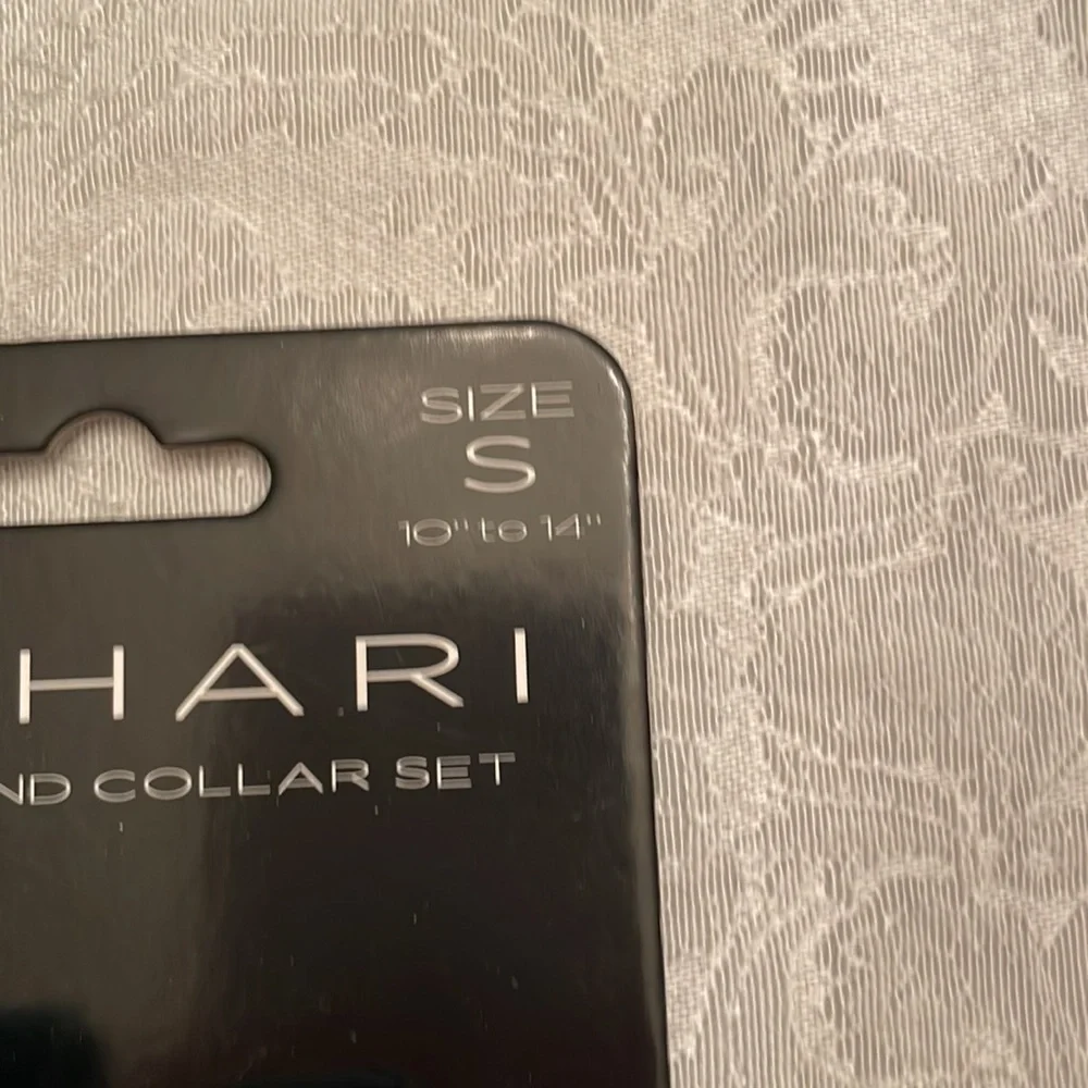 TAHARI dog leash and collar set size small